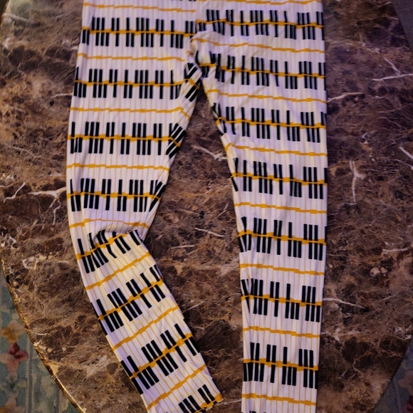 Lularoe Tall & Curvy MUSTARD PIANO KEYS Leggings 🦄 Multicolor Pattern TC - Picture 2 of 11
